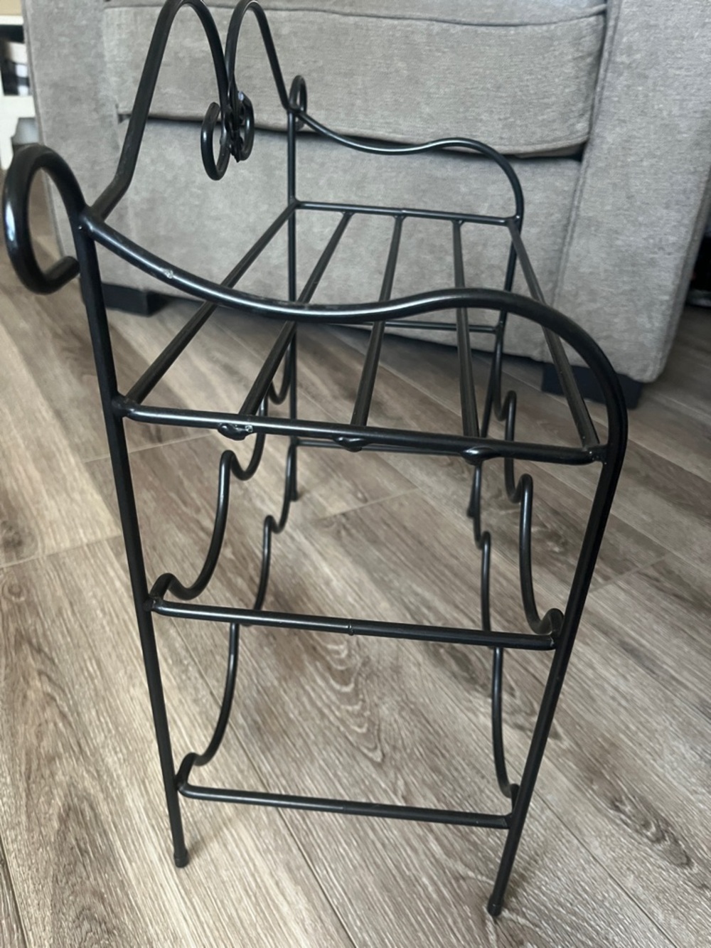 Beautiful Longaberger wrought iron wine rack (retired) EUC $20! - Picture 3 of 5